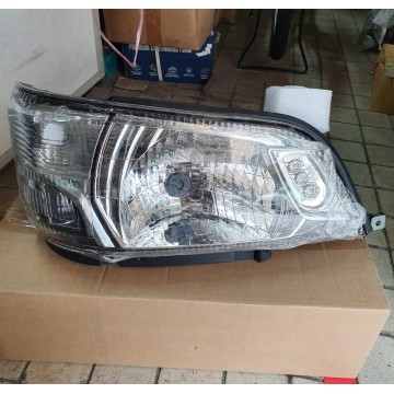 TOYOTA DYNA 2017 HEAD LAMP RH